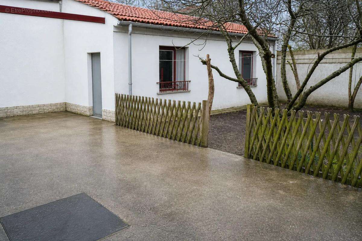 Maison 4 pièces 52,5 m² Saint-Denis - photo 11