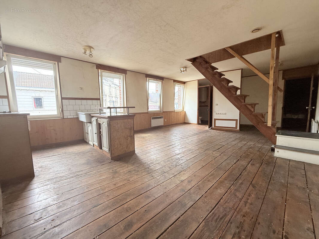 Immeuble de rapport 3 lots et hangar - photo 2