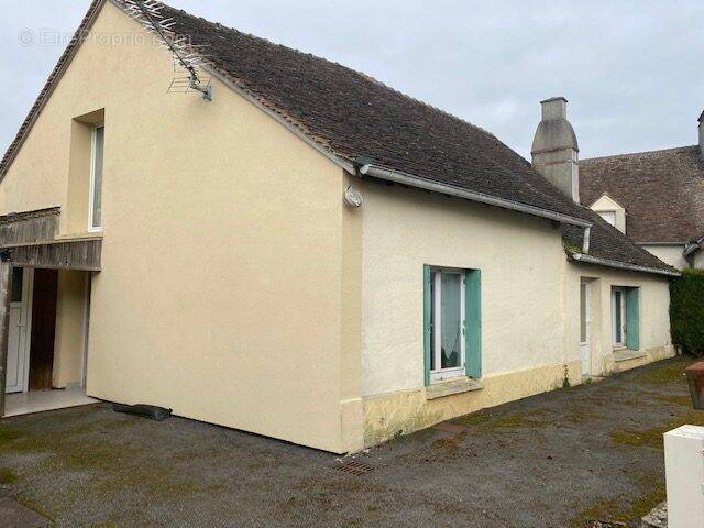 Maison à CHERISAY