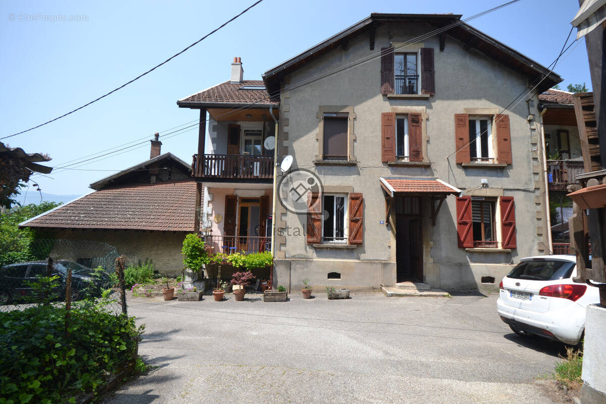 Appartement à DOMENE