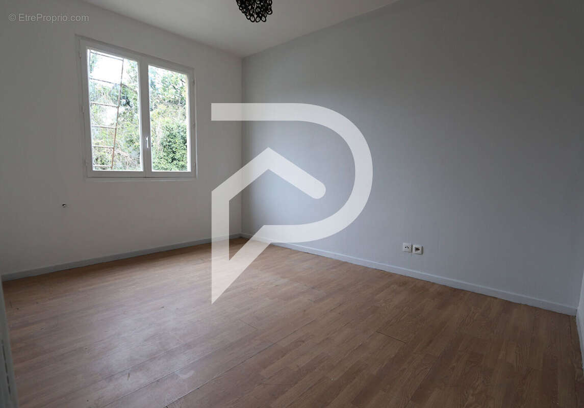 Maison à SAINT-GRATIEN