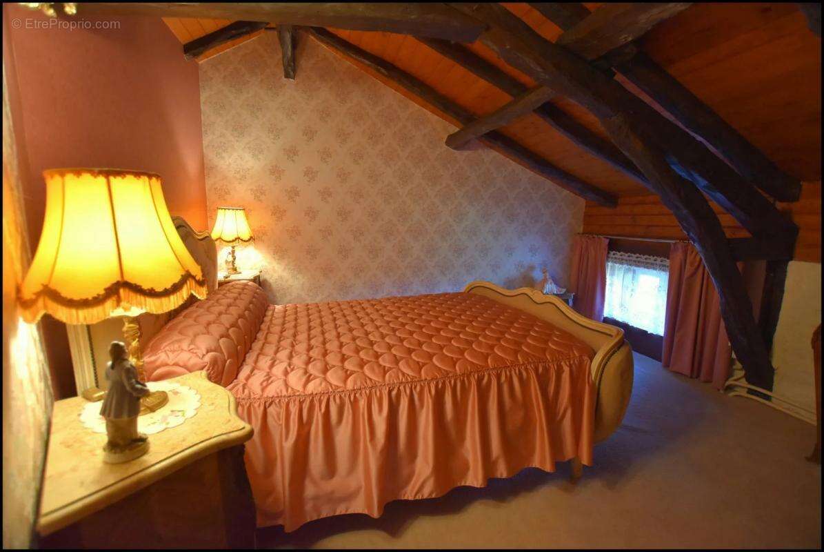 Maison à LAROQUE-DES-ARCS