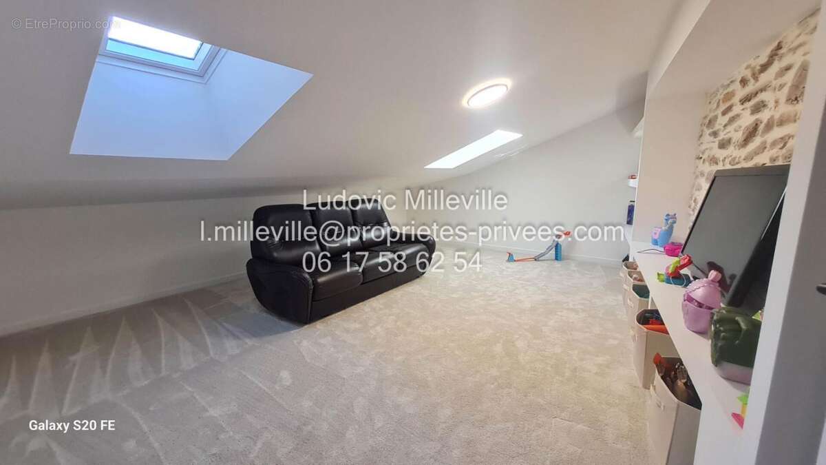 Splendide maison de 165m² entièrement rénovée avec terrasse - photo 14