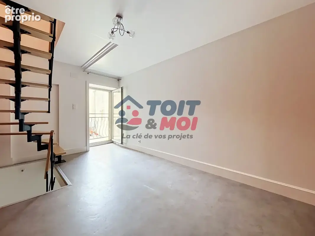 Maison entièrement rénovée à Port sur Saône - photo 2