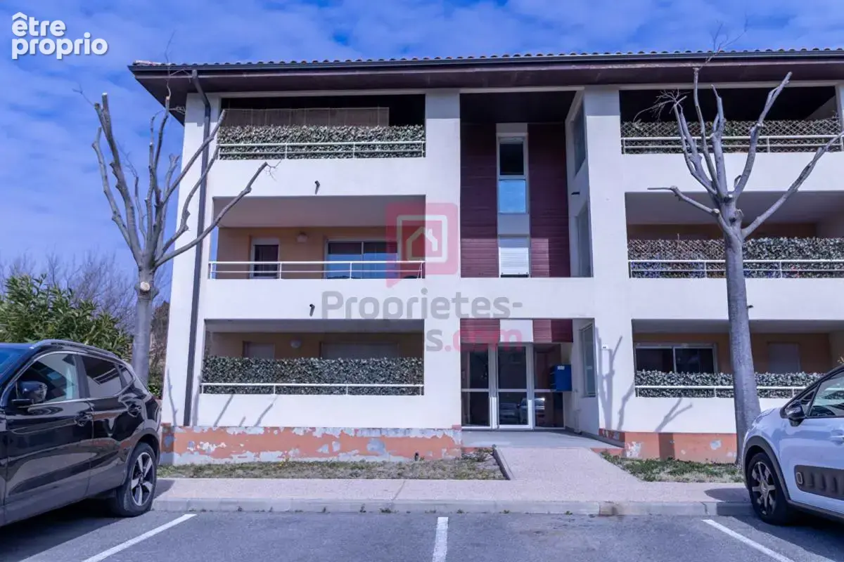 INVESTISSEURS- appt T3  67.32 m2 avec terrasse 14 m2, garage, parking. loué - photo 3