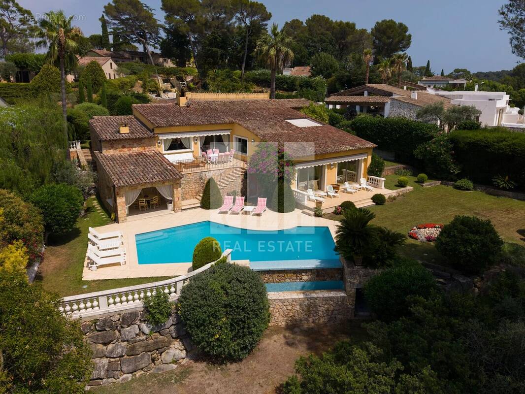 Maison à MOUGINS