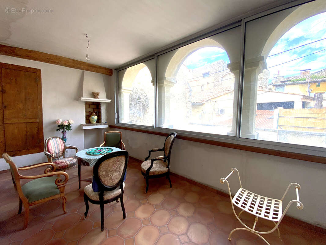 Maison à BUIS-LES-BARONNIES