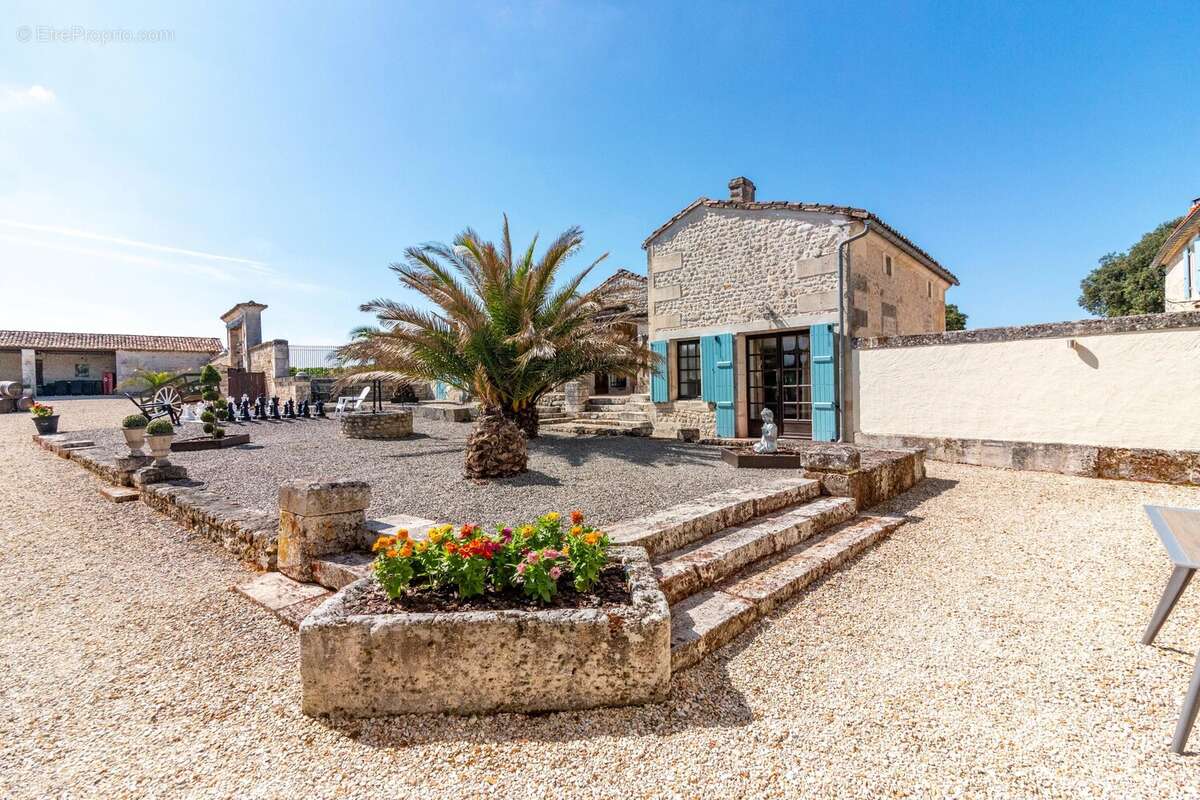 Domaine rural historique et prestigieux avec logements d'hôtes - photo 11