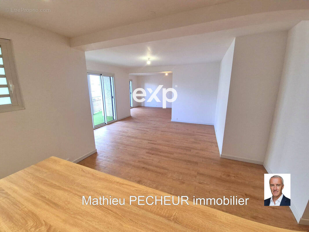 Appartement à SAINT-DENIS