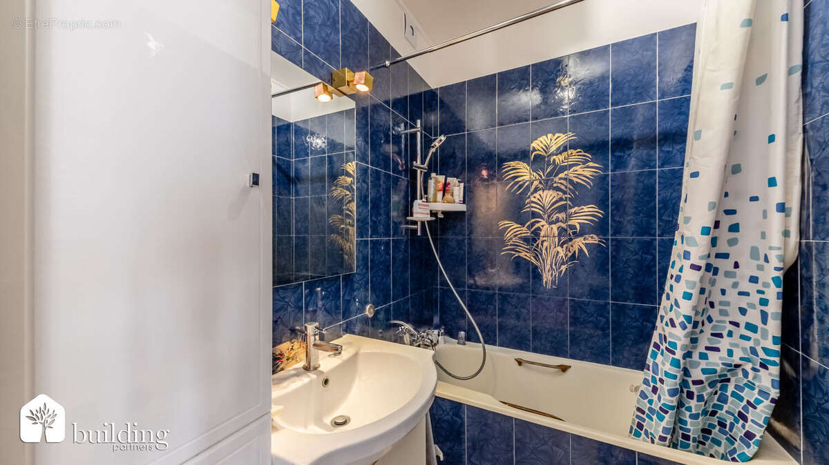 Appartement à LEVALLOIS-PERRET