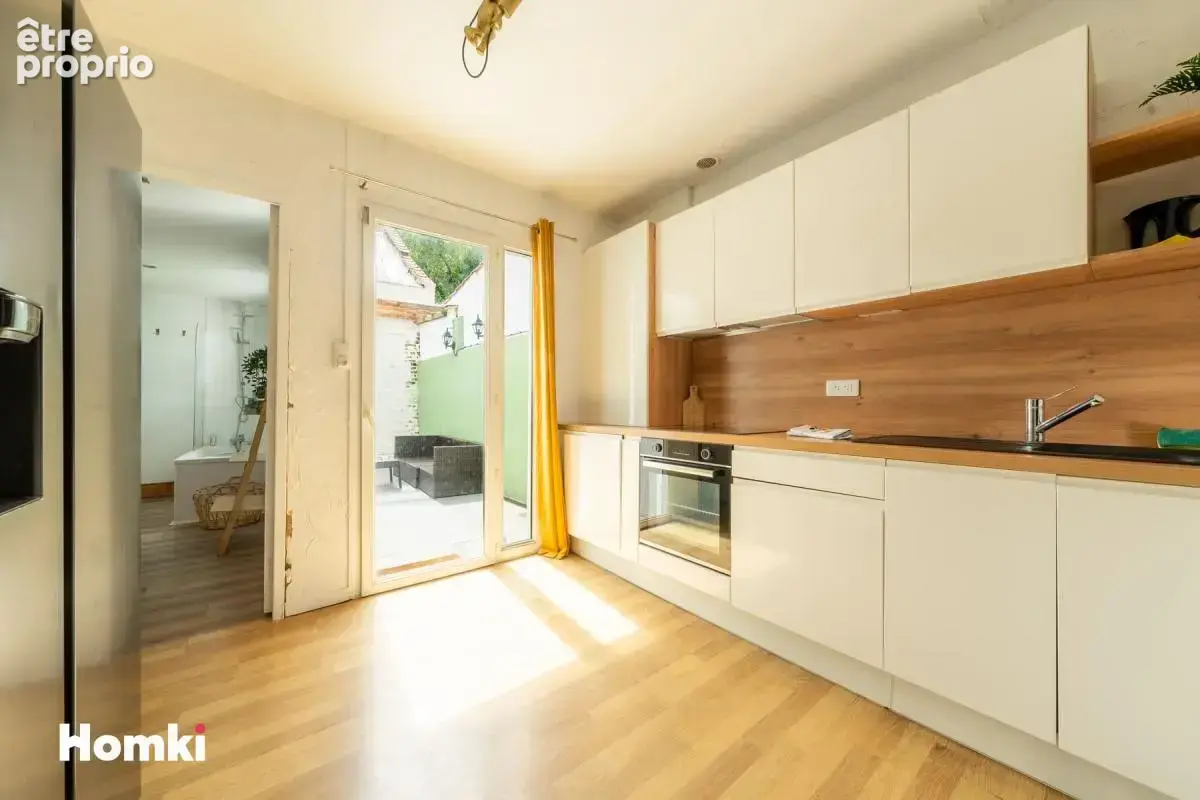 Maison/Villa T4 de 110 m² à Lille 59160 - photo 4