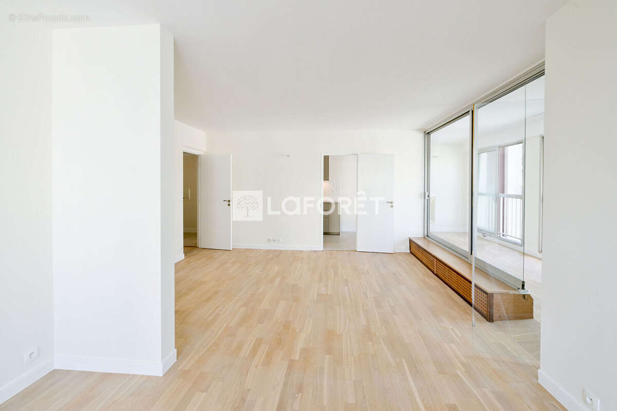 Appartement à PARIS-20E