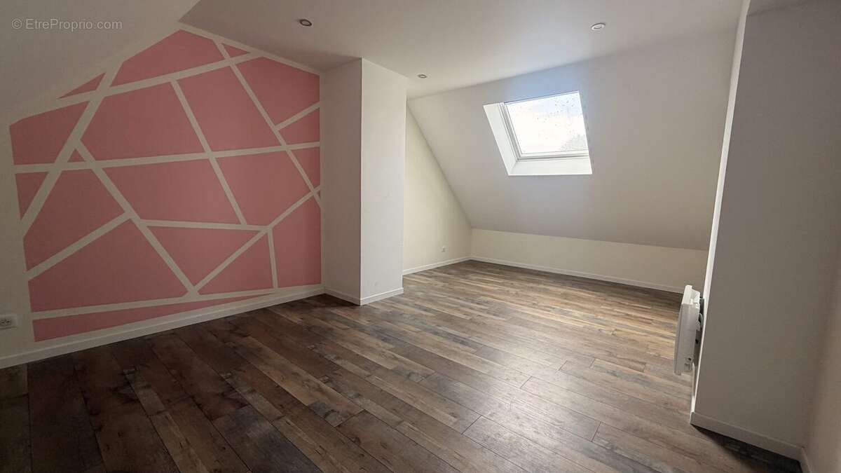 Maison à BRIIS-SOUS-FORGES