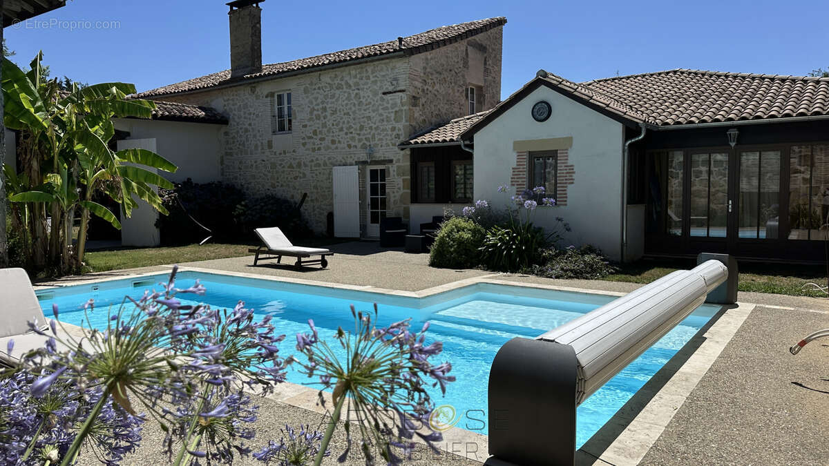 Maison à FAUILLET