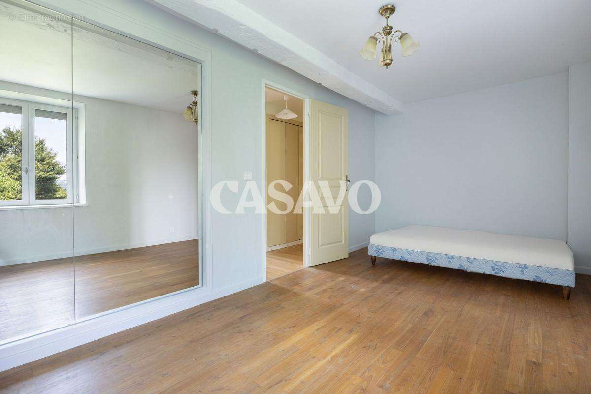 Maison à REVEL-TOURDAN