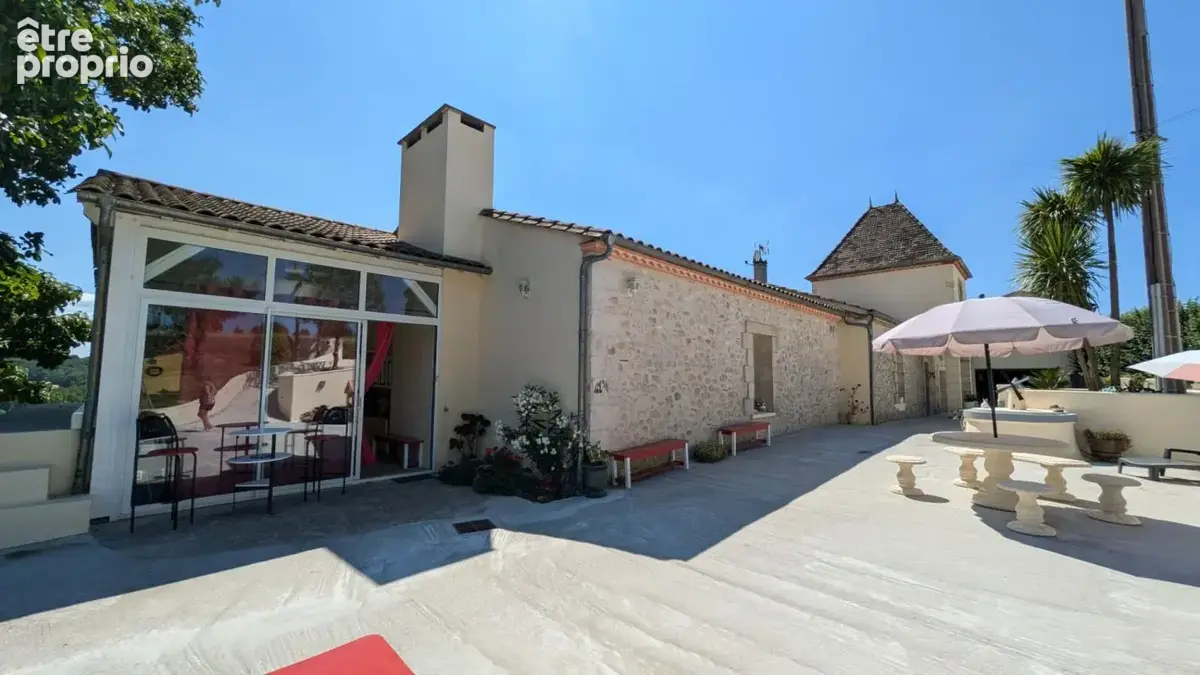Maison de 350m² avec piscine et dépendances sur 2ha - photo 13