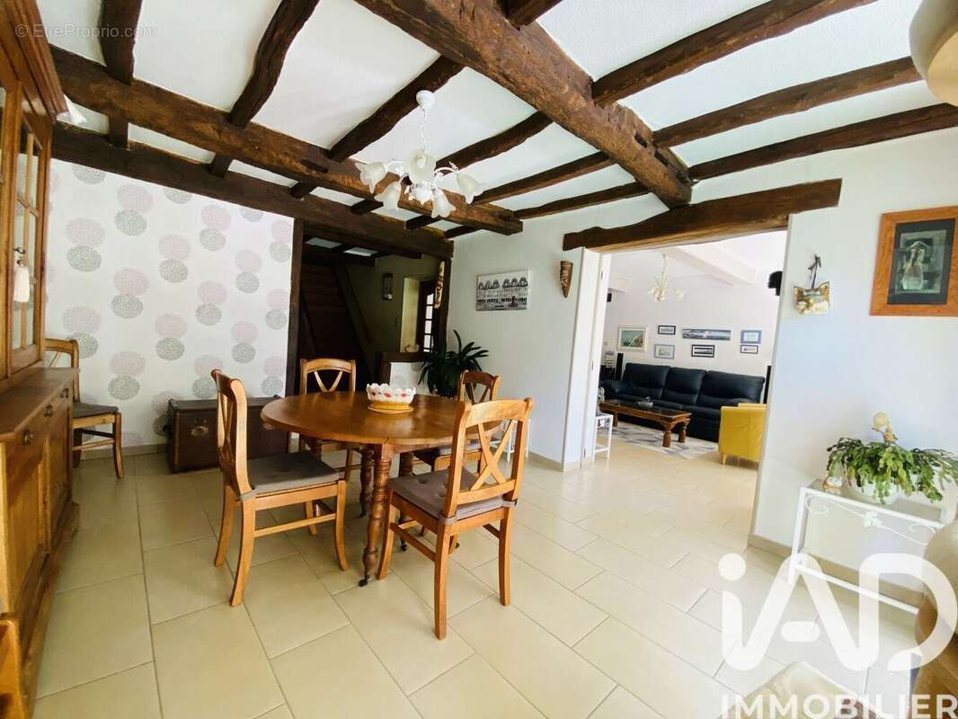 Maison 193 m² à Haudrecy  - photo 2