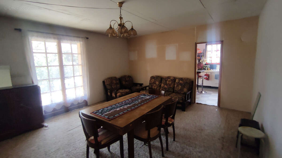 Maison à CHEVAL-BLANC