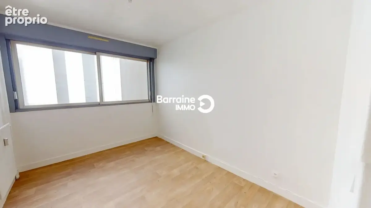 Appartement 2 pièces de 51.33 m2 à vendre à Lorient - Grand balcon -Lumineux et bien situé - photo 5