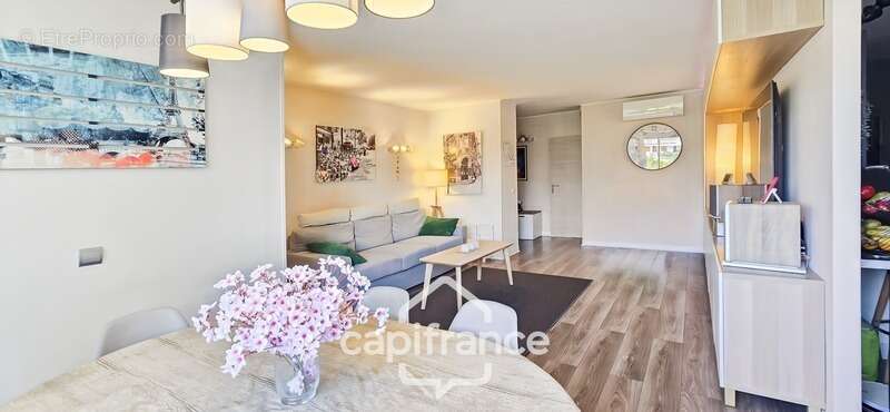 Appartement à LA VALETTE-DU-VAR