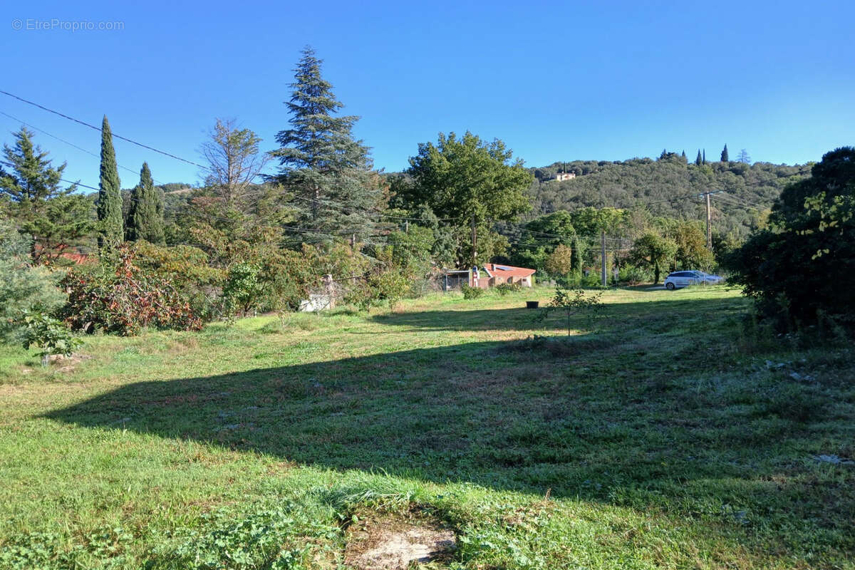 Maison à REYNES