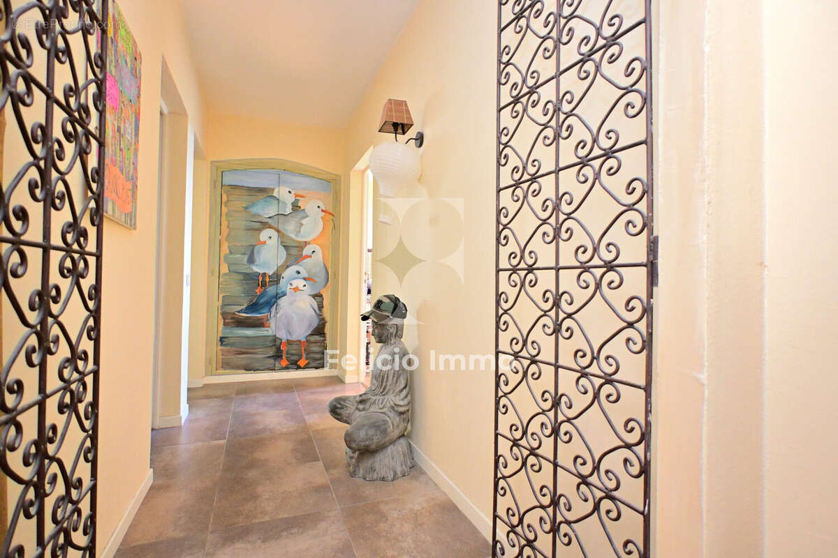 Appartement à LE BAR-SUR-LOUP