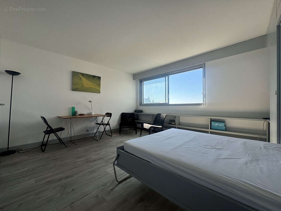 Appartement à PARIS-10E