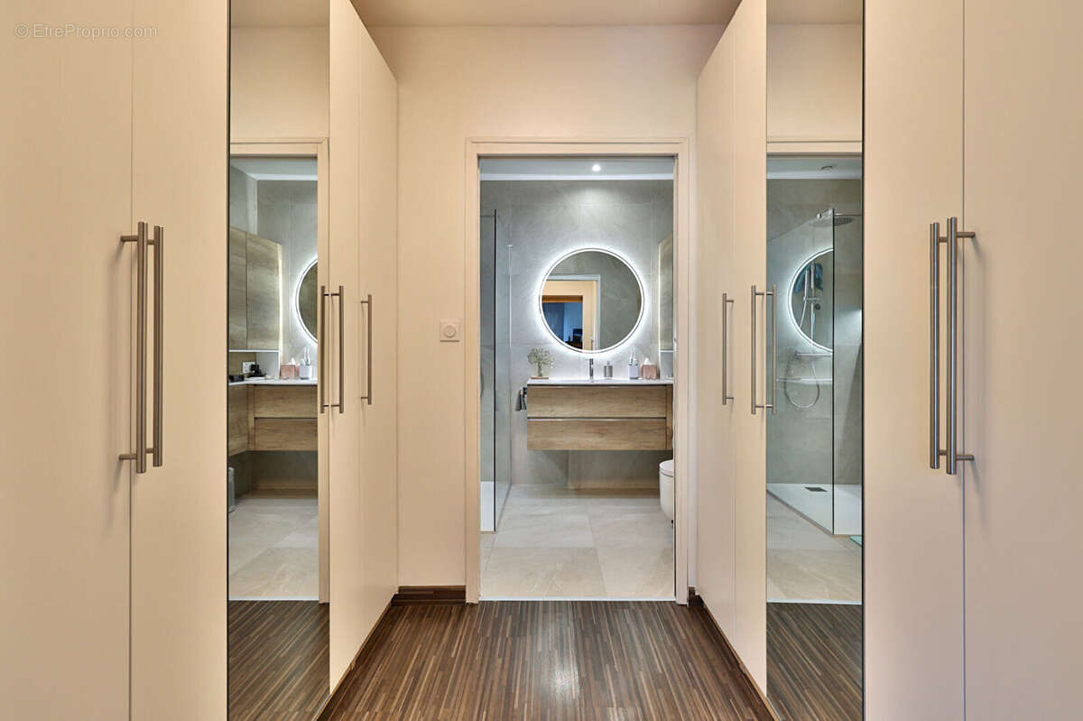 Maison à NEUVILLE-SUR-SAONE