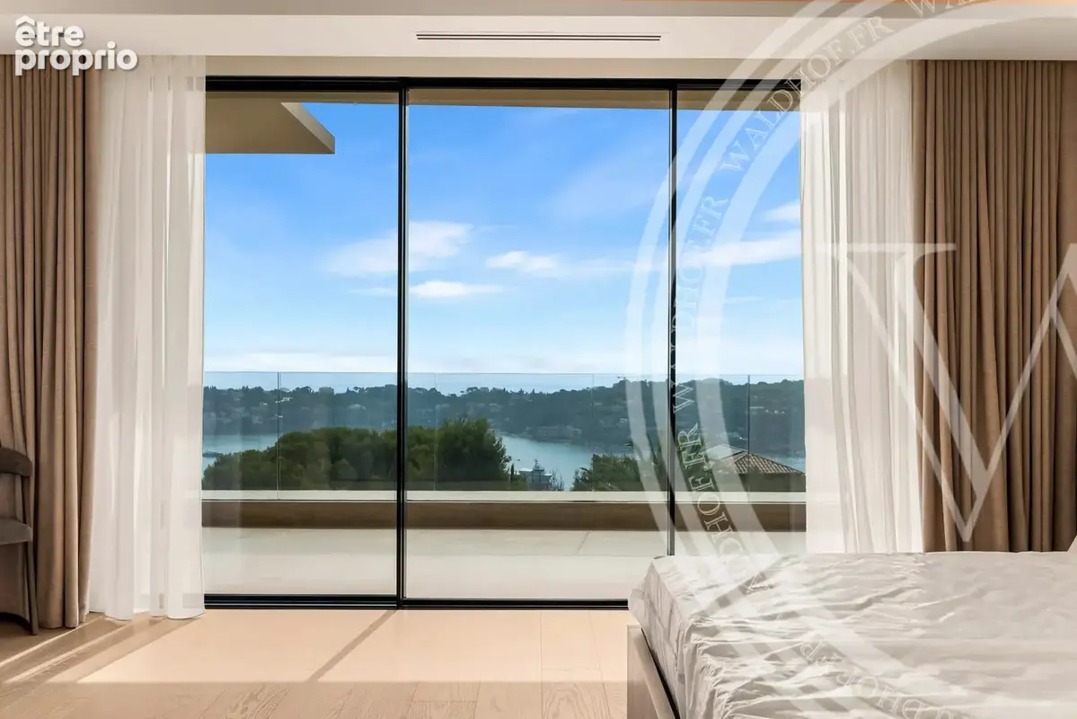 Villefranche-sur-Mer – Rade  Villa contemporaine exceptionnelle, vues sur la mer sur Cap Ferrat - photo 9