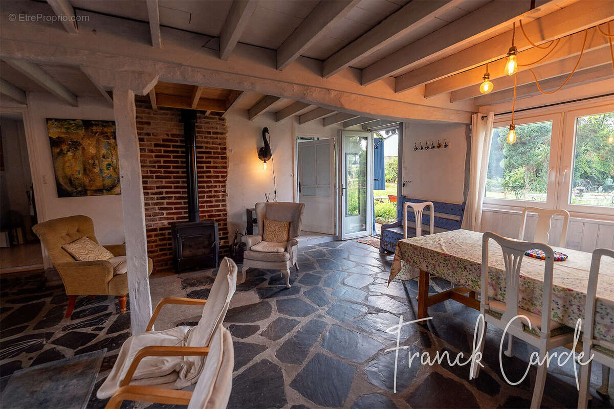Maison 132 m² à Val-De-Saane  - photo 9