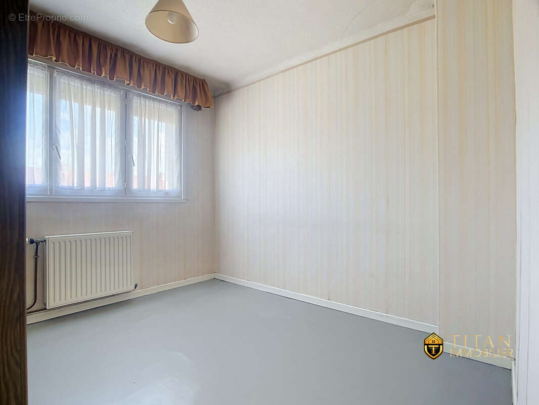Maison 3 chambres, véranda, jardin à Coudekerque-Branche (59210) - Titan Immobilier 