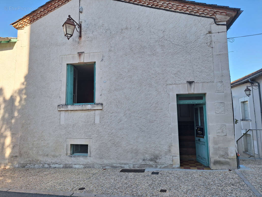 Maison à GRAND-BRASSAC