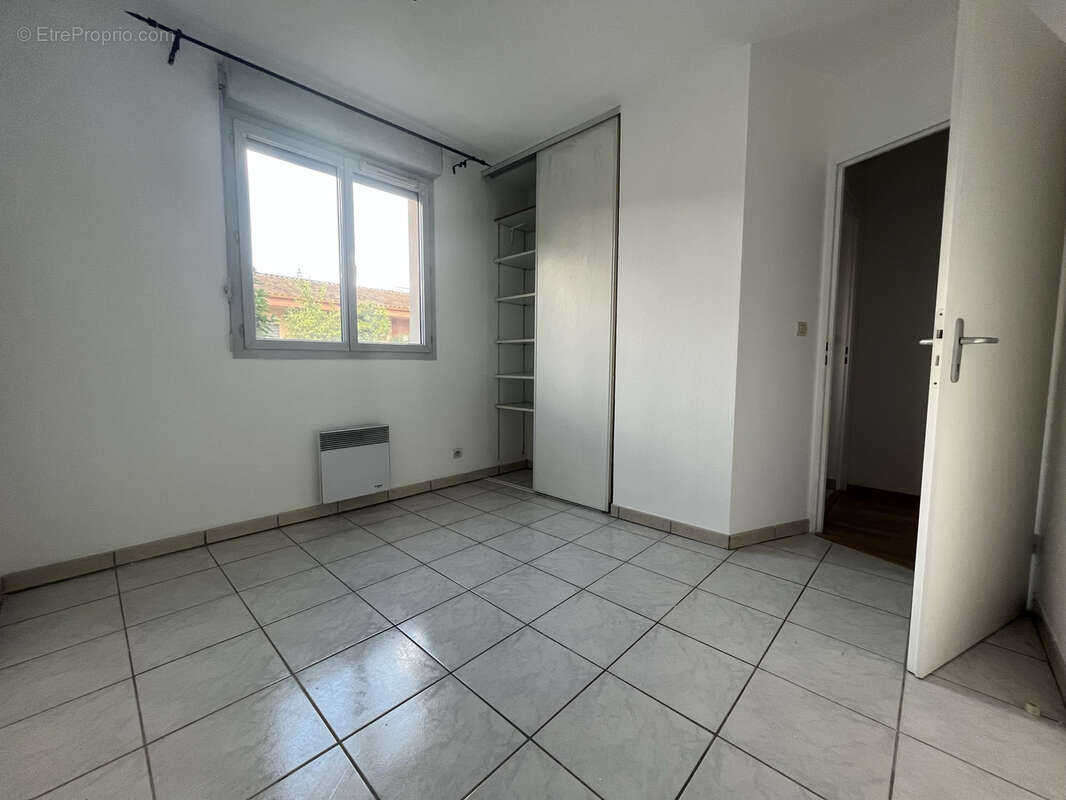 Croix Daurade - T3 avec terrasse et parking - photo 11