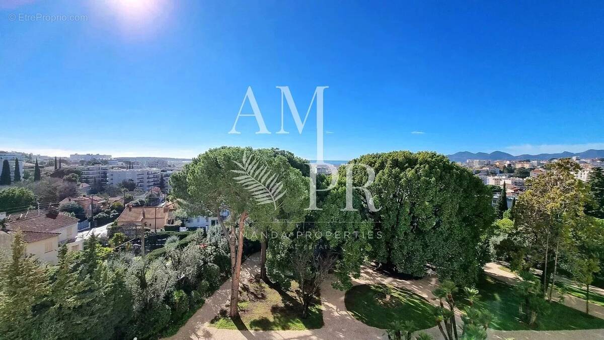 Appartement à CANNES