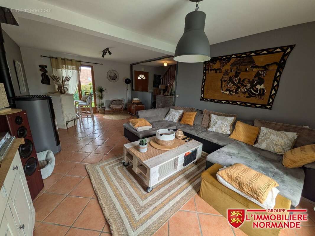 Maison à LIMETZ-VILLEZ