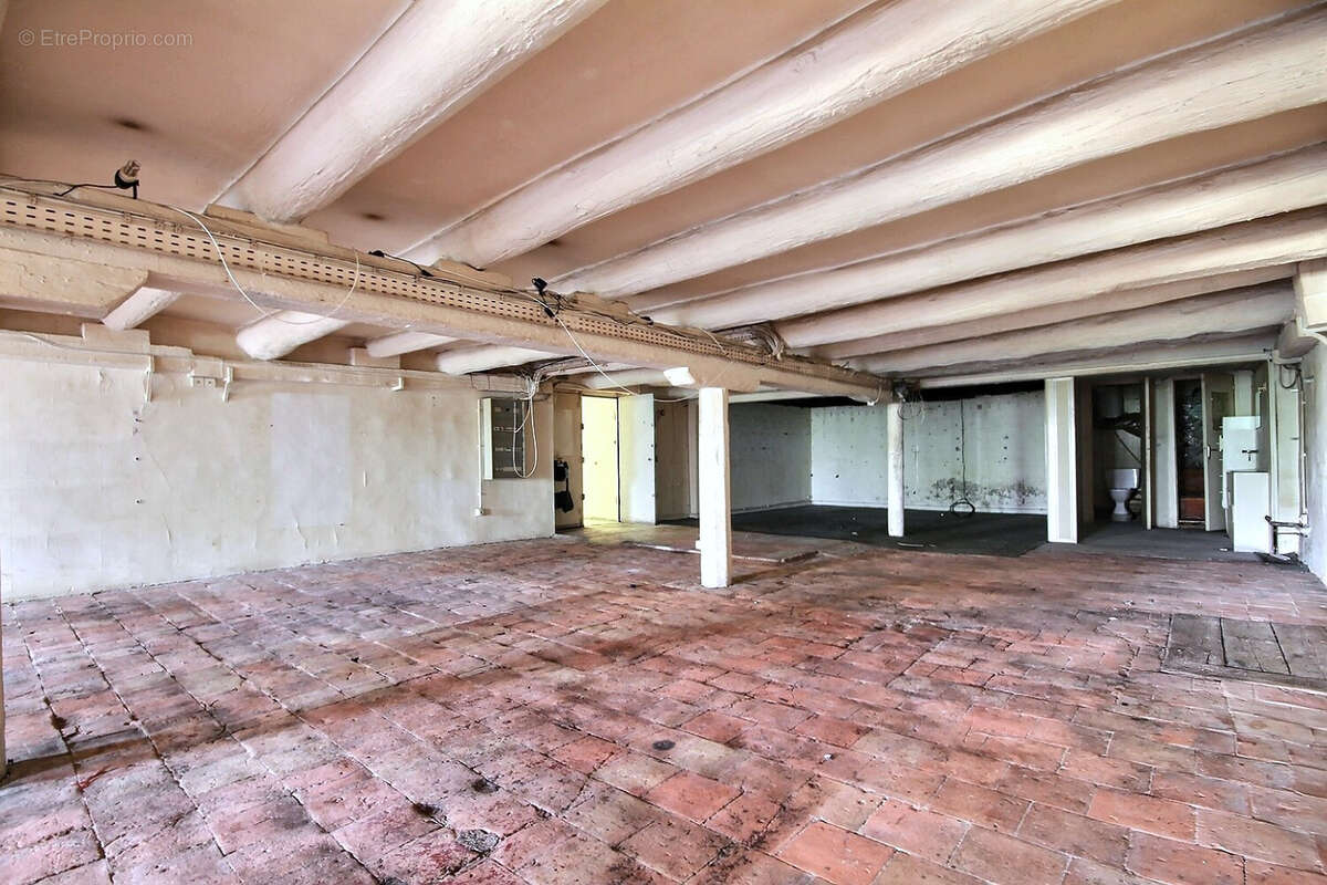 Appartement à MARSEILLE-2E