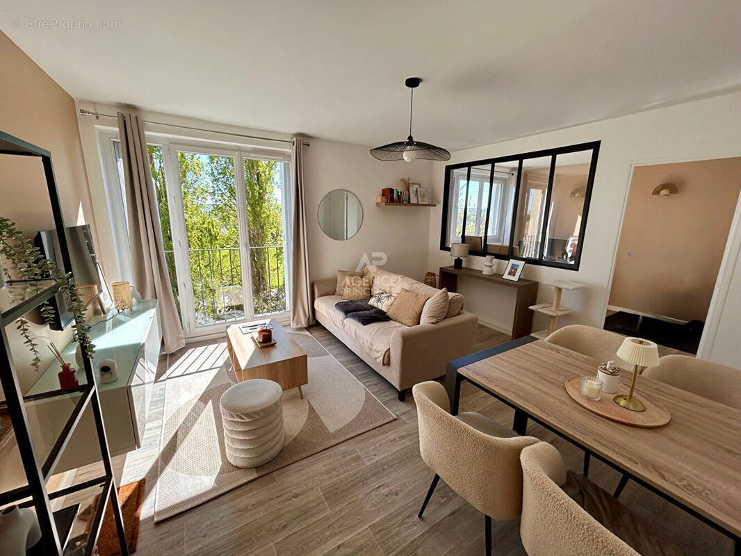 Appartement à CARRIERES-SOUS-POISSY