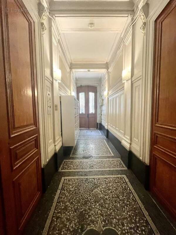 Appartement à PARIS-10E