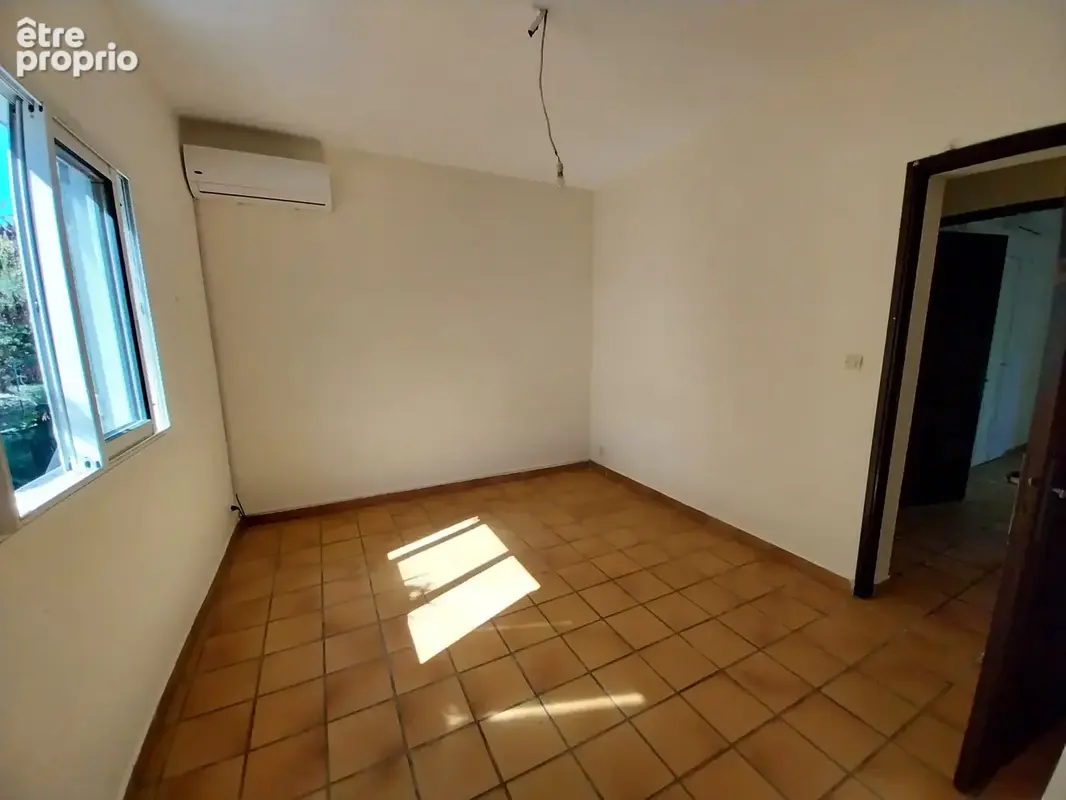 Villa T6 La montagne - quartier Etat Major. - photo 5