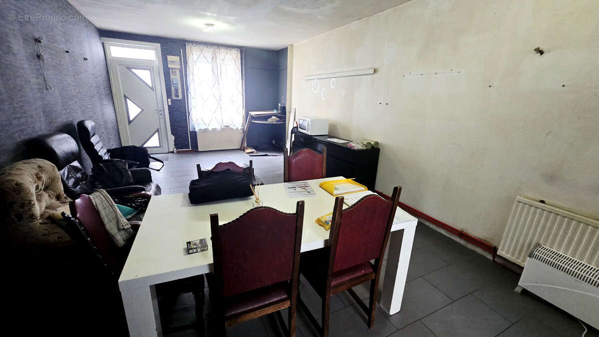 Maison à SAINT-QUENTIN