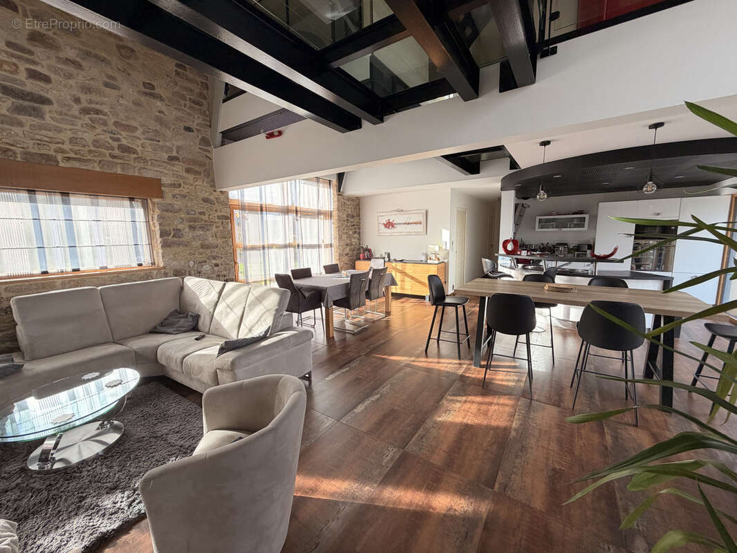 Maison à MONTERBLANC