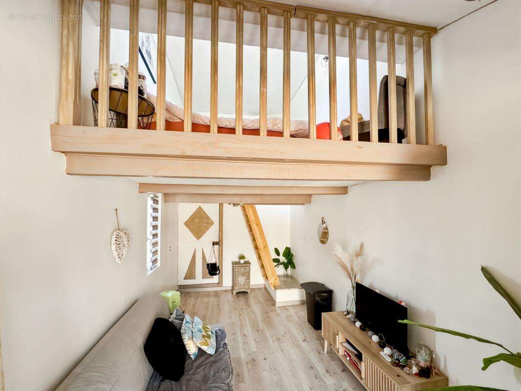 Maison à FREJUS