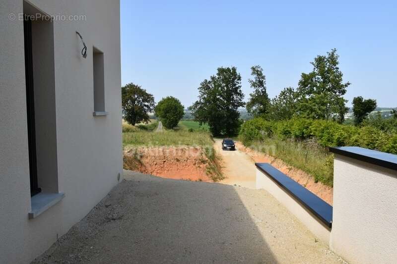 Maison à SAINT-MARCEL