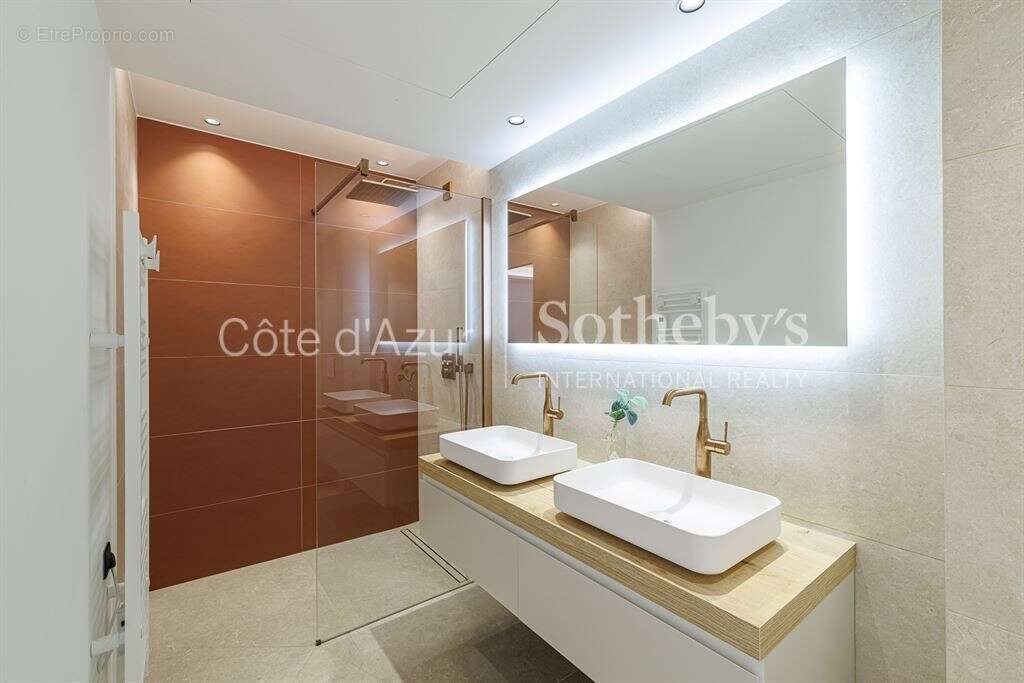Proche Mandelieu villa contemporaine vue mer 290 m2 piscine calme absolu - photo 16