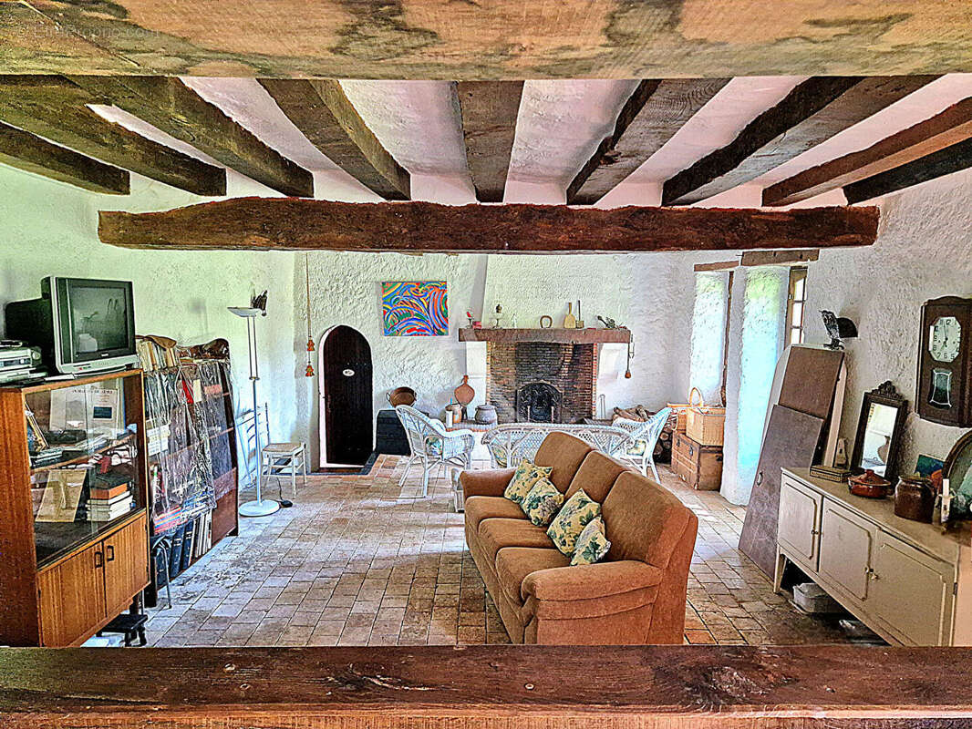 À vendre - Longère de caractère à Brissarthe - 130m² - photo 7