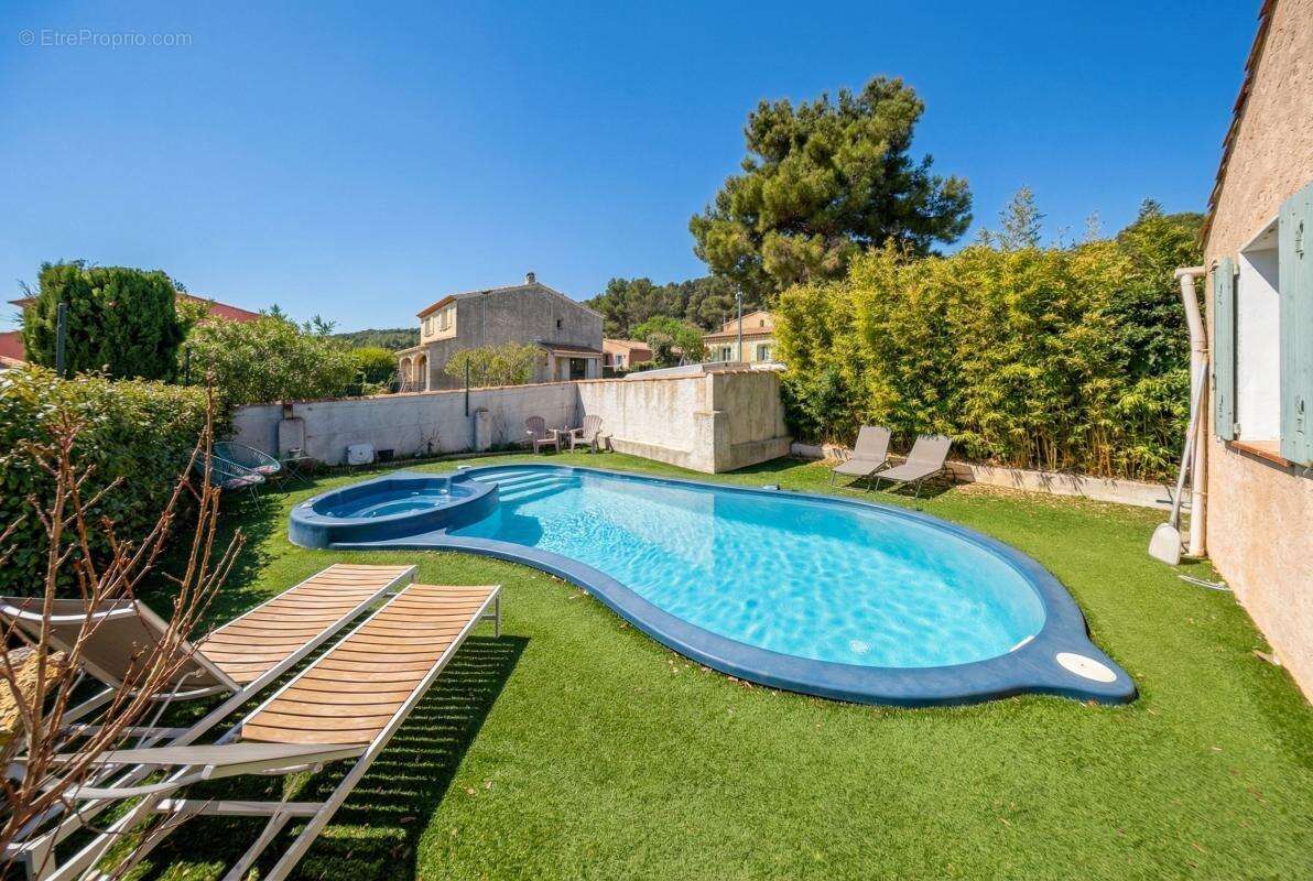 Maison à BOUC-BEL-AIR