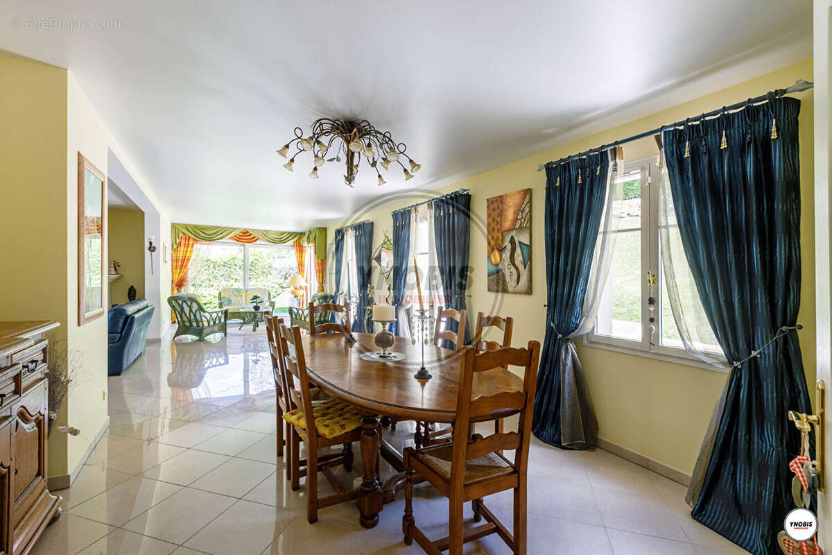 Maison à BRUEIL-EN-VEXIN