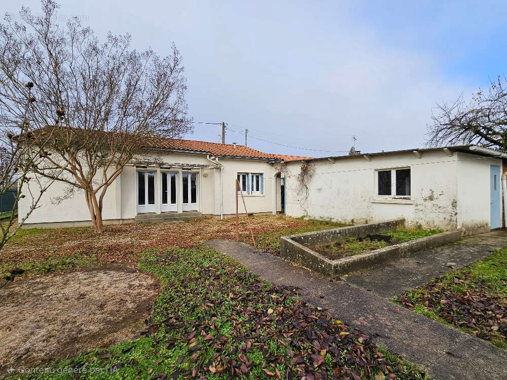 Maison à LA COURONNE