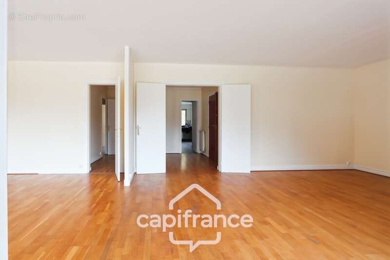 Appartement à SAINT-CLOUD