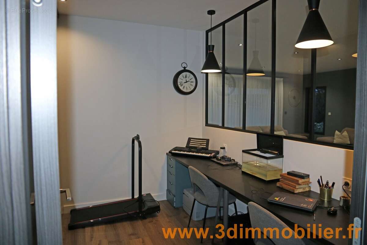 Maison à LONS-LE-SAUNIER